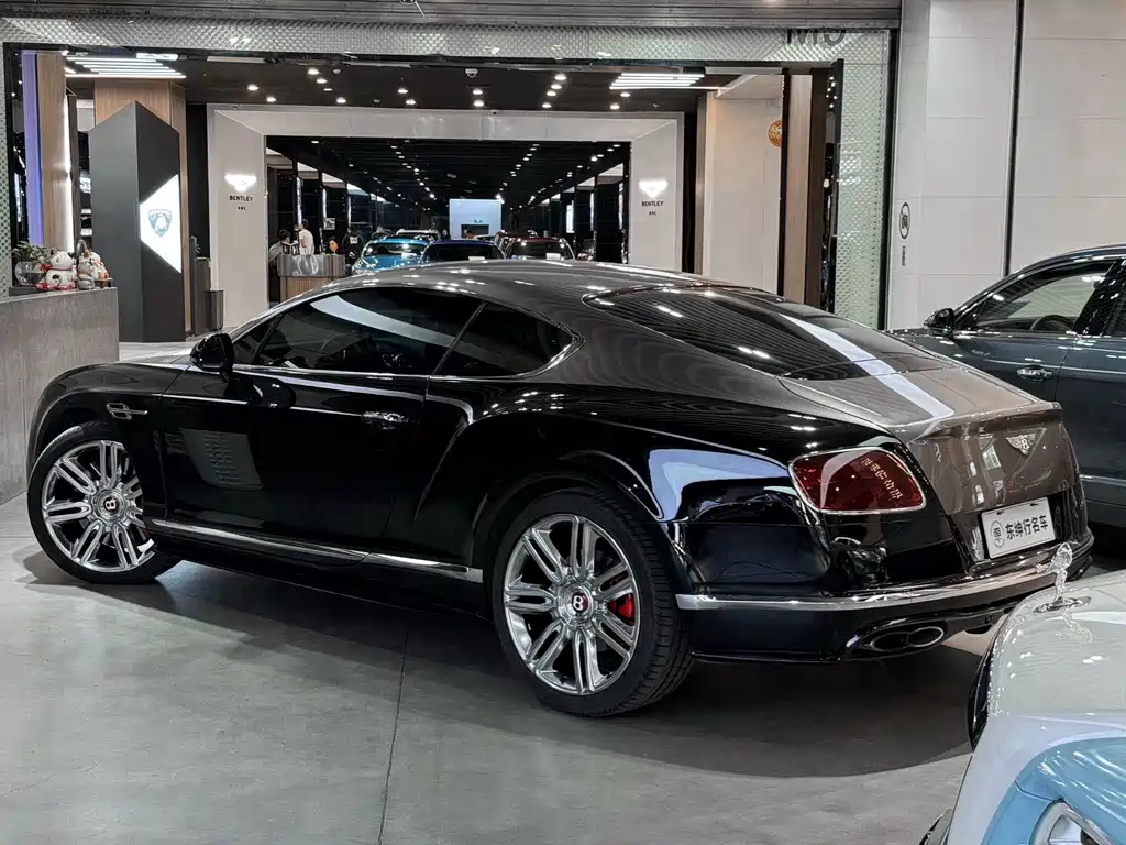 Bentley Continental 2019 — фото 4