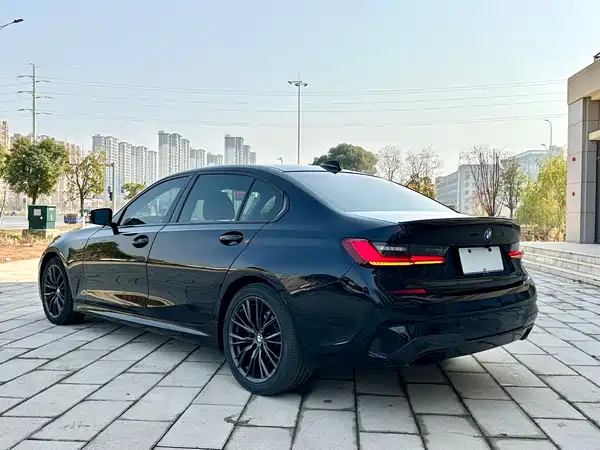 BMW 3 Series 2021