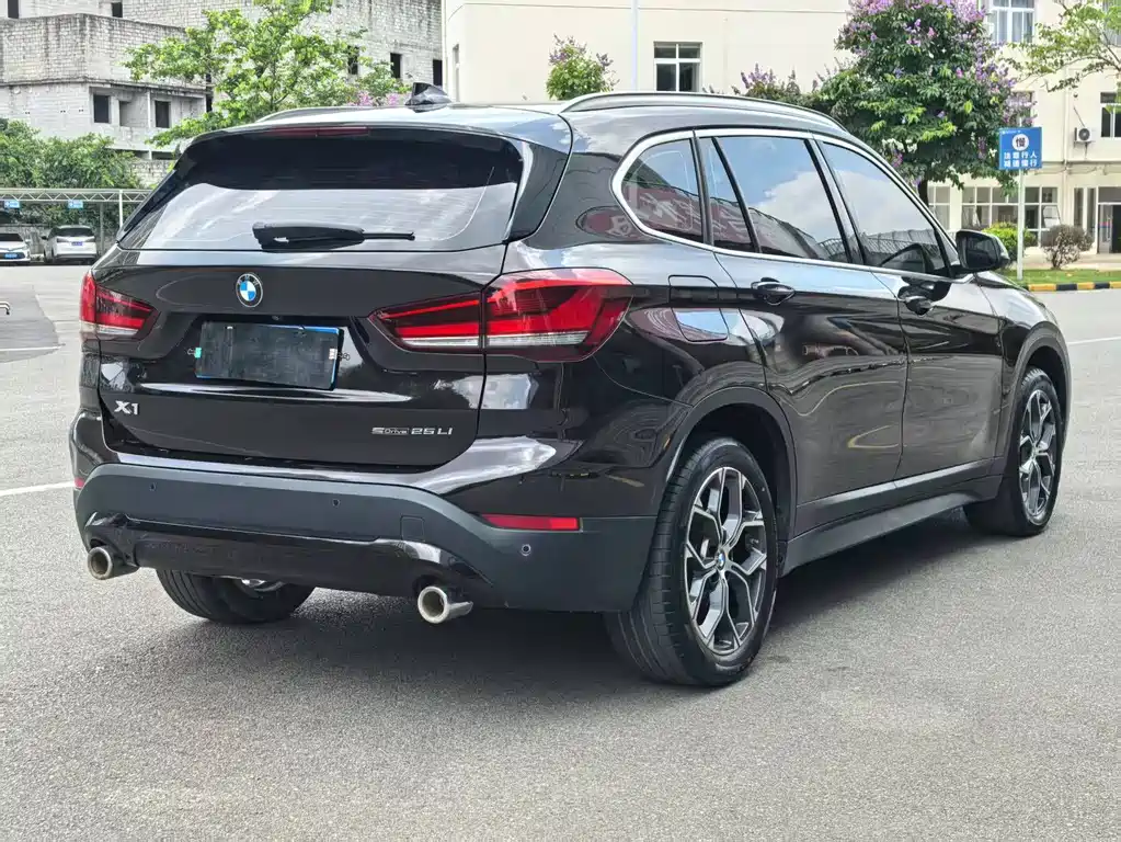 BMW X1 2020 — фото 4