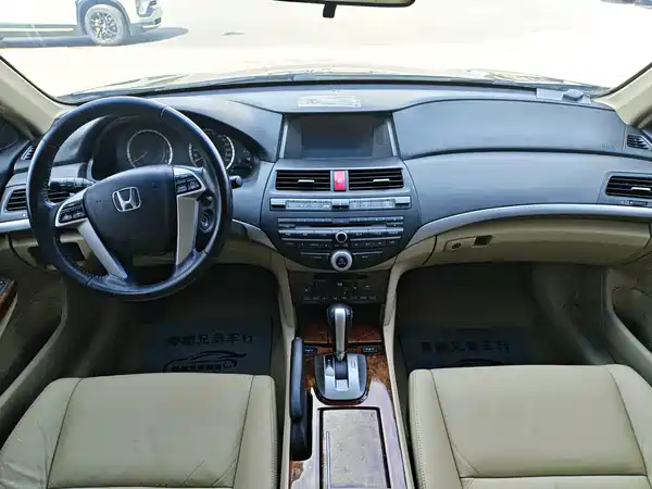 Honda Accord 2011