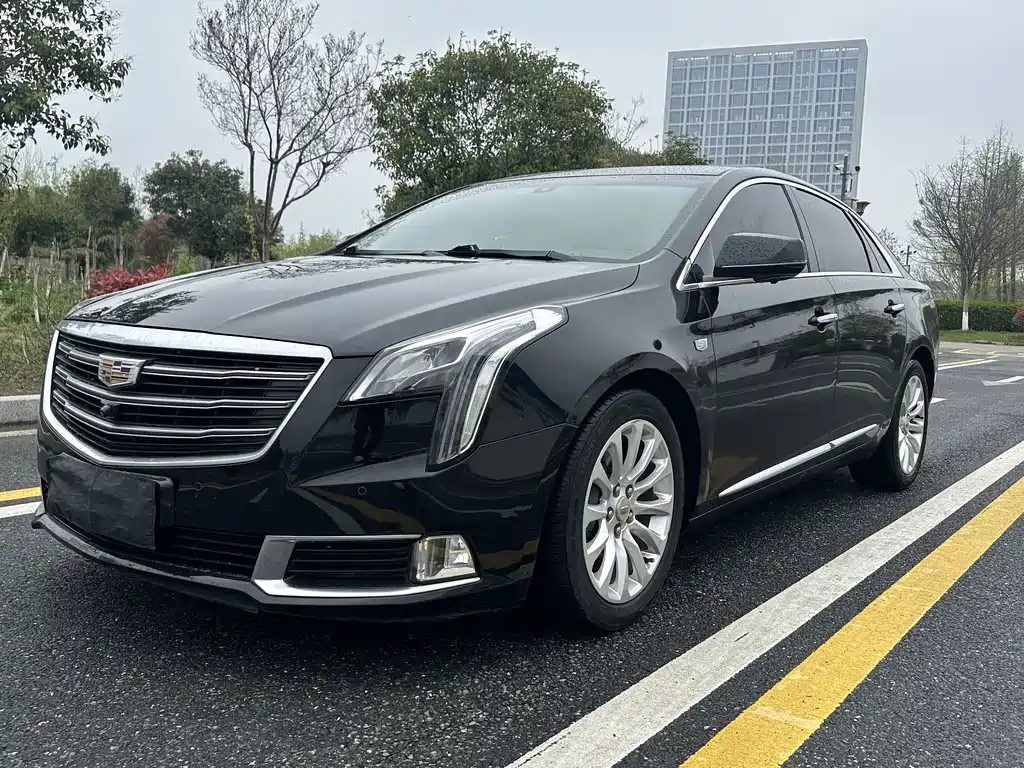 Cadillac XTS 2019 — фото 1