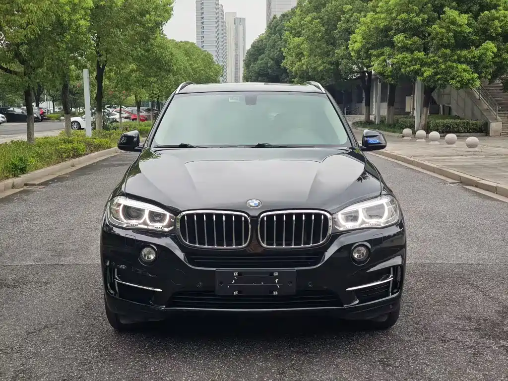 BMW X5 2018 — фото 2