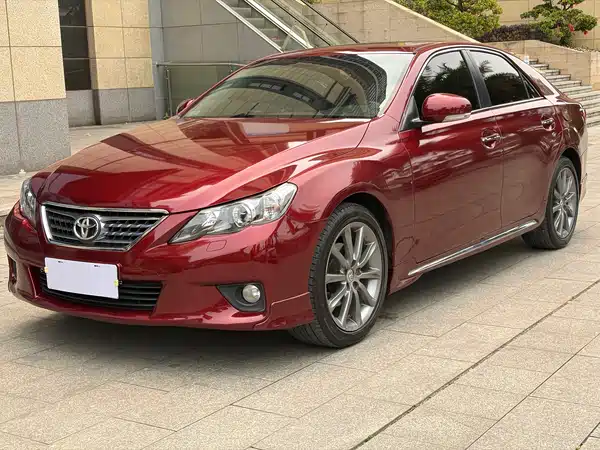 Toyota Reiz 2012