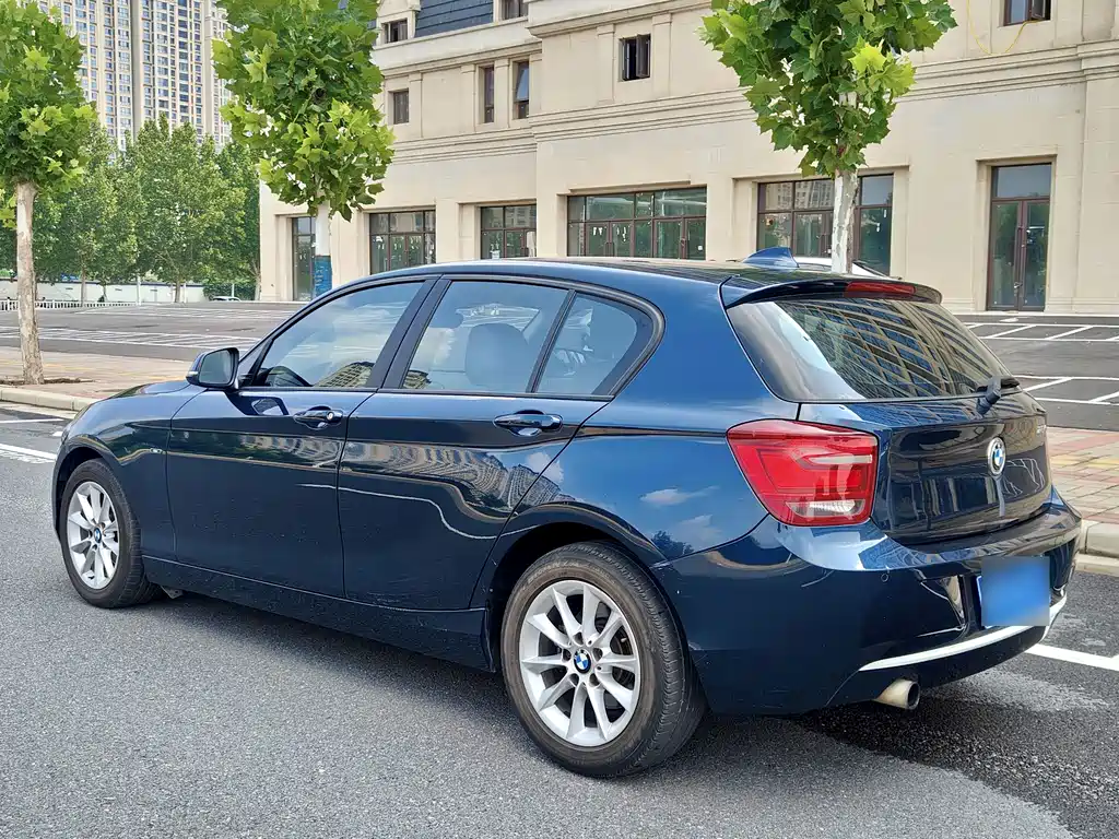 BMW 1 Series 2015 — фото 16