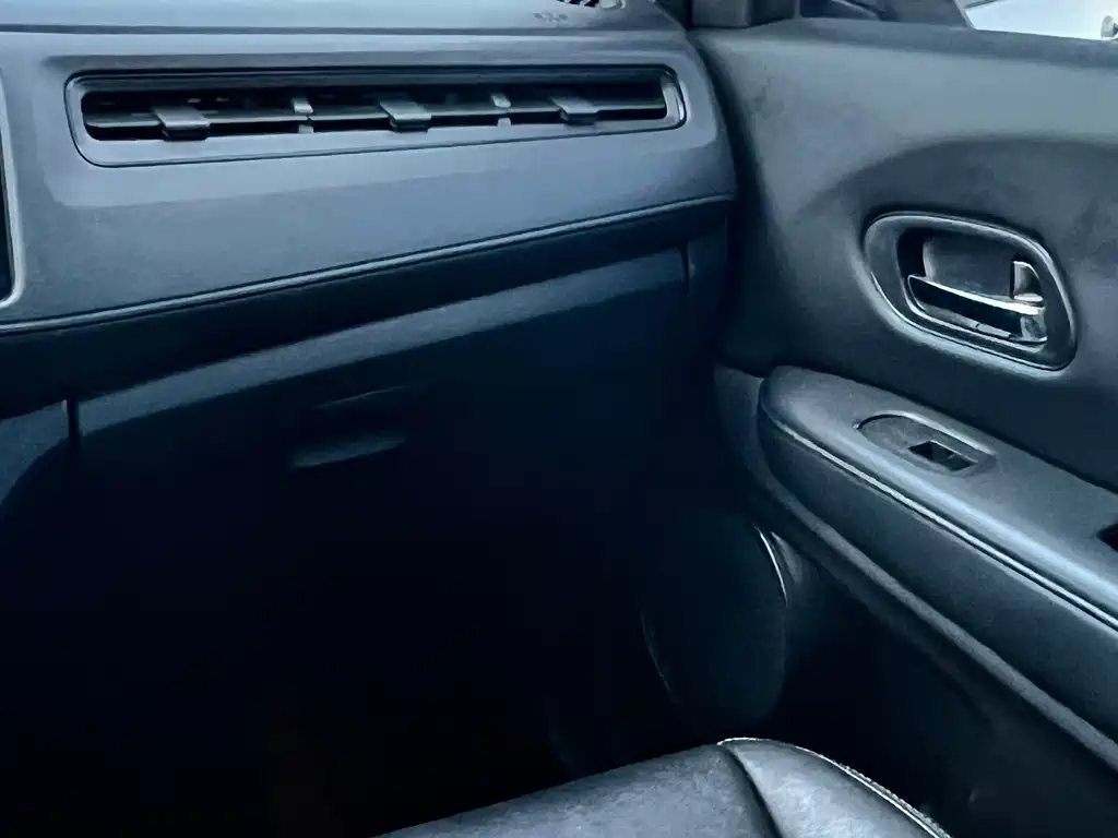 Honda Vezel 2018 — фото 10