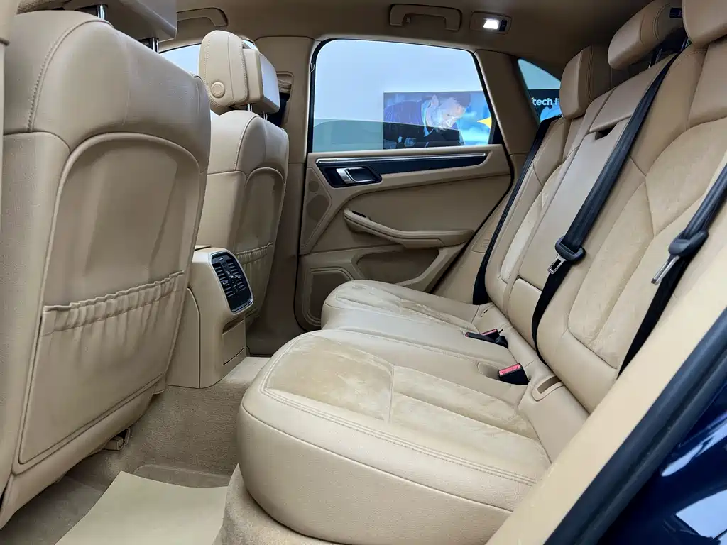 Porsche Macan 2015 — фото 25