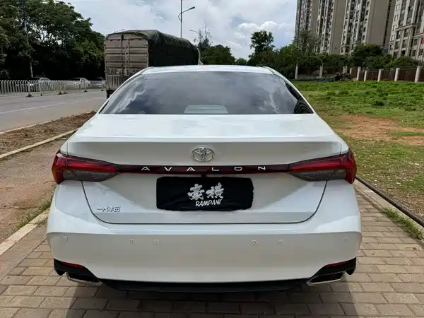 Toyota Avalon 2019
