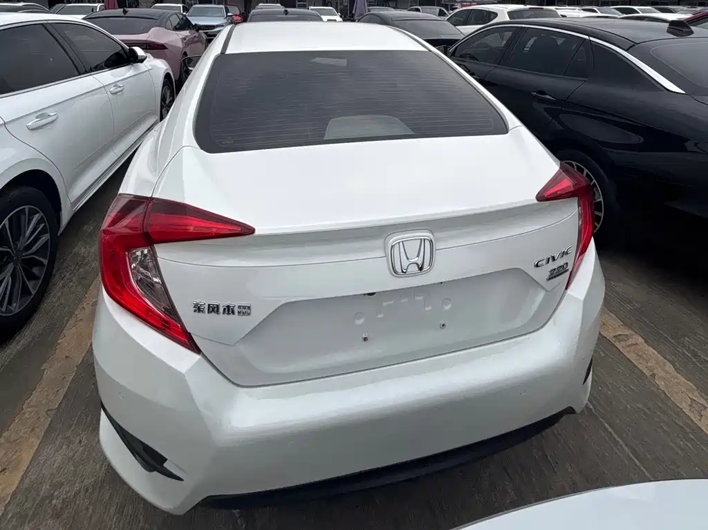 Honda Civic 2020 — фото 4