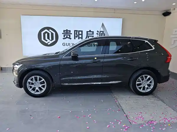 Volvo XC60 2021