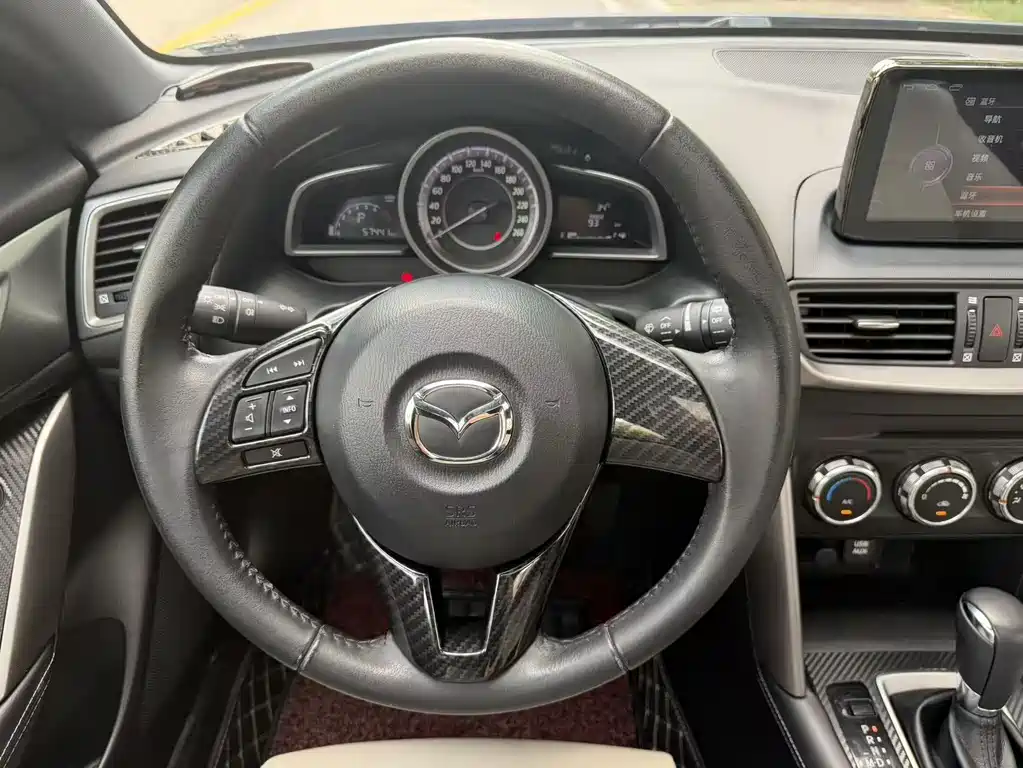 Mazda CX-4 2016 — фото 18