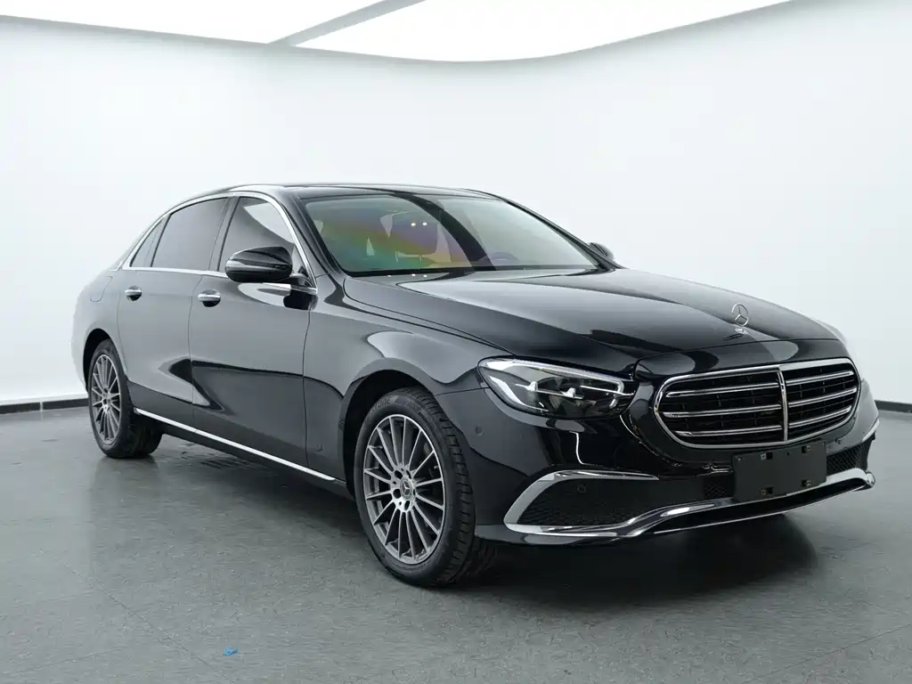 Mercedes-Benz E-Class 2022 — фото 3