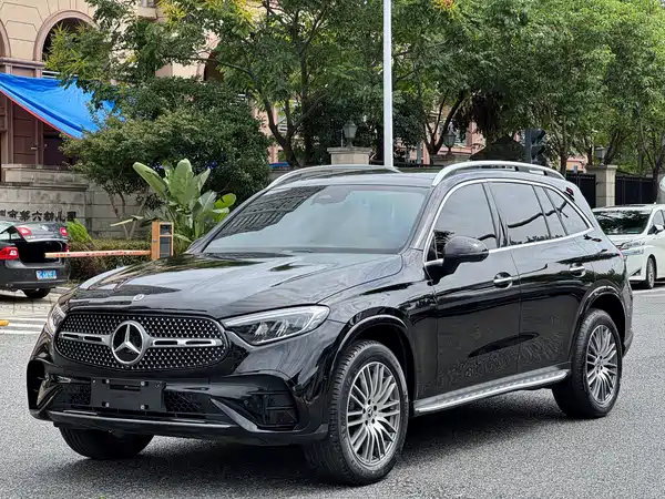 Mercedes-Benz GLC 2025