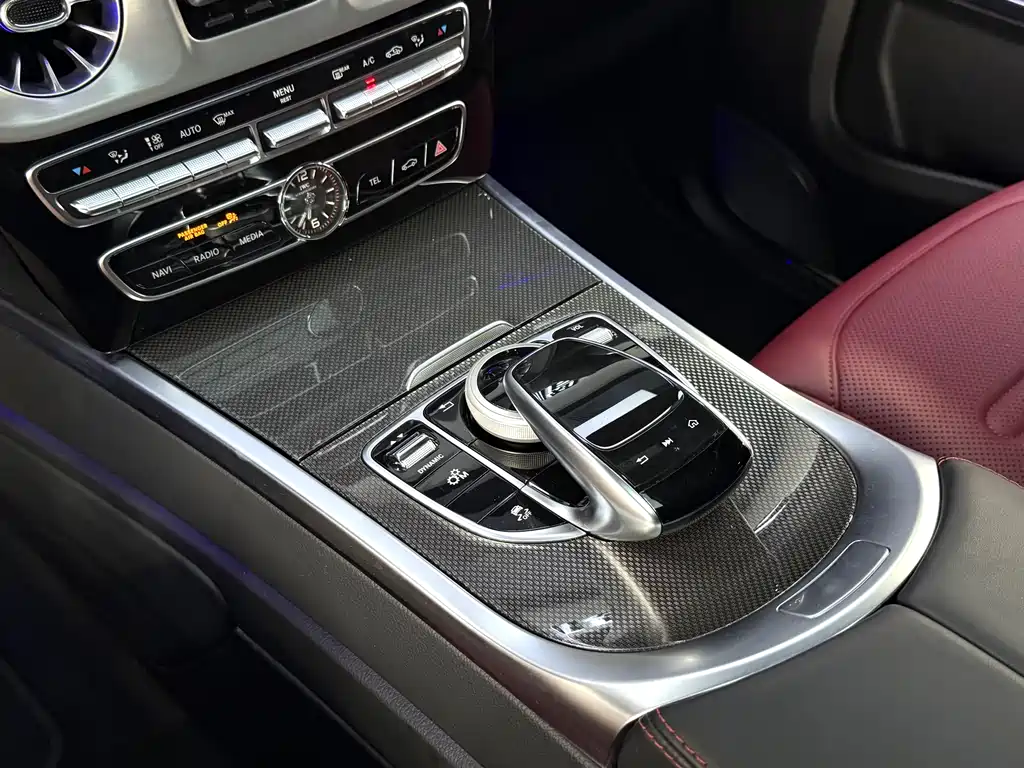 Mercedes-Benz G-Class 2023 — фото 16