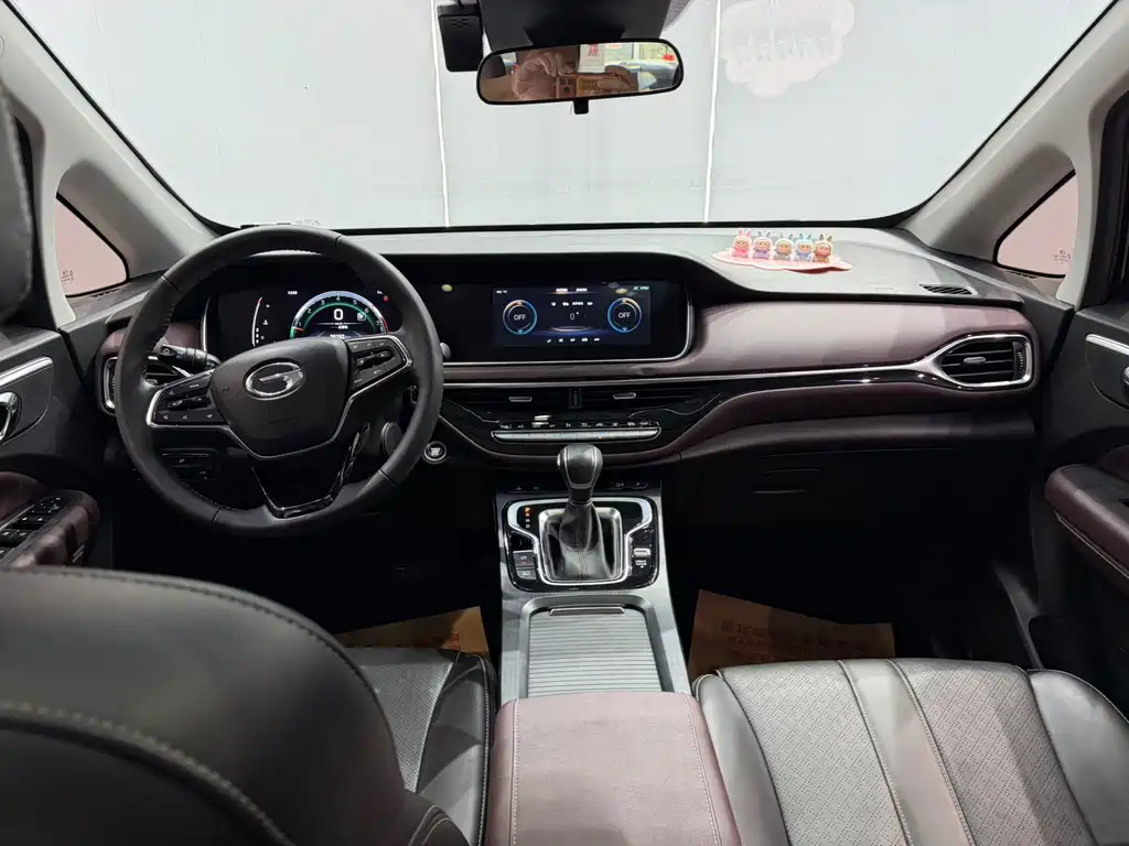 GAC Trumpchi M6 2022 — фото 13