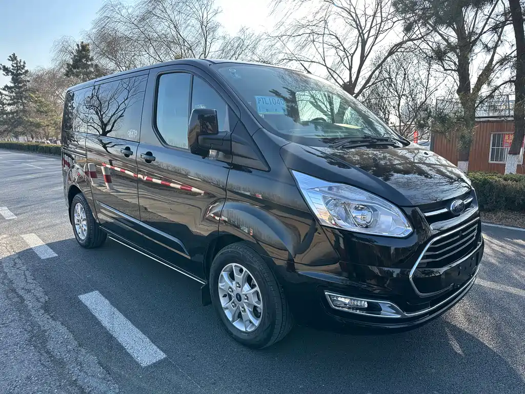 Ford Tourneo 2019 — фото 2