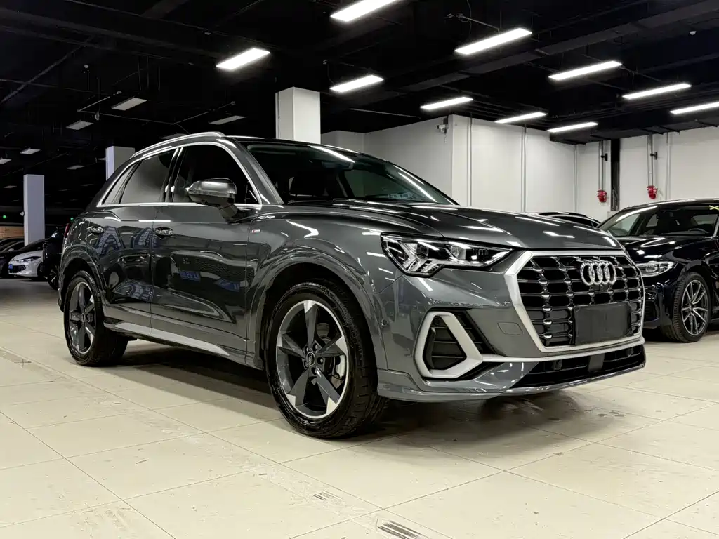 Audi Q3 2022 — фото 4