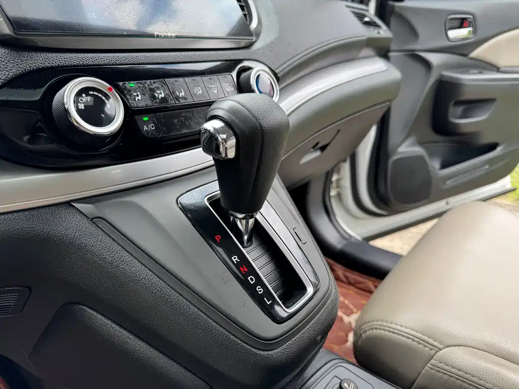 Honda CR-V 2015 — фото 8