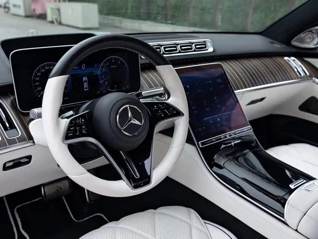 Mercedes-Benz Maybach S-Class 2023 — фото 10