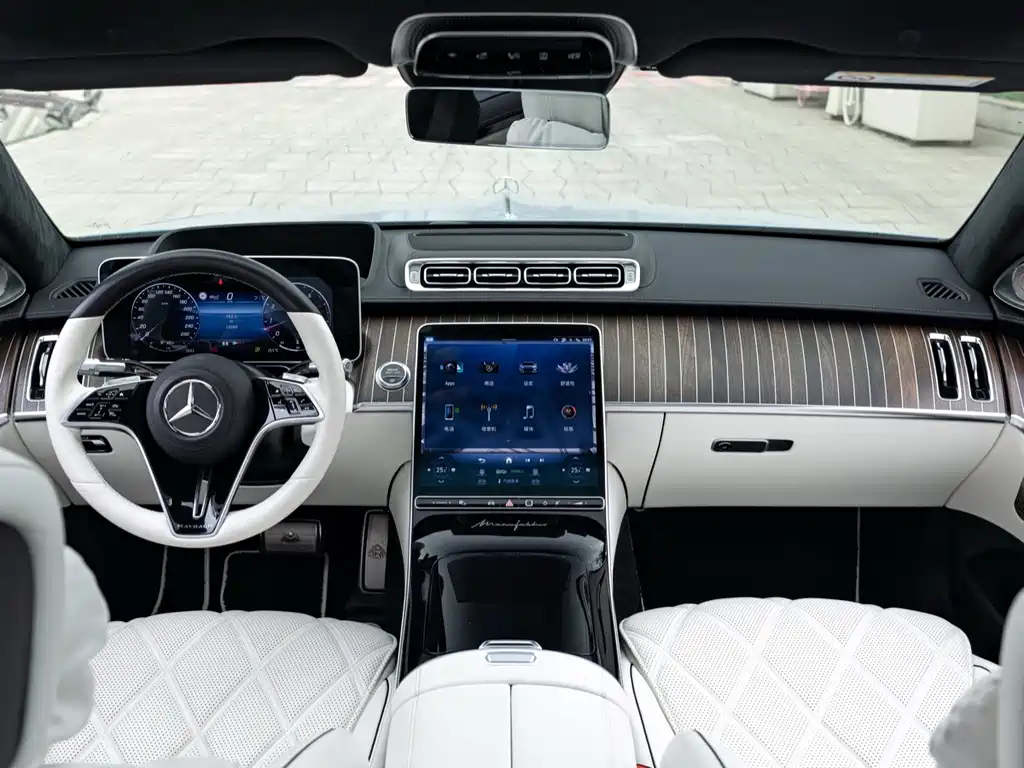 Mercedes-Benz Maybach S-Class 2023 — фото 11