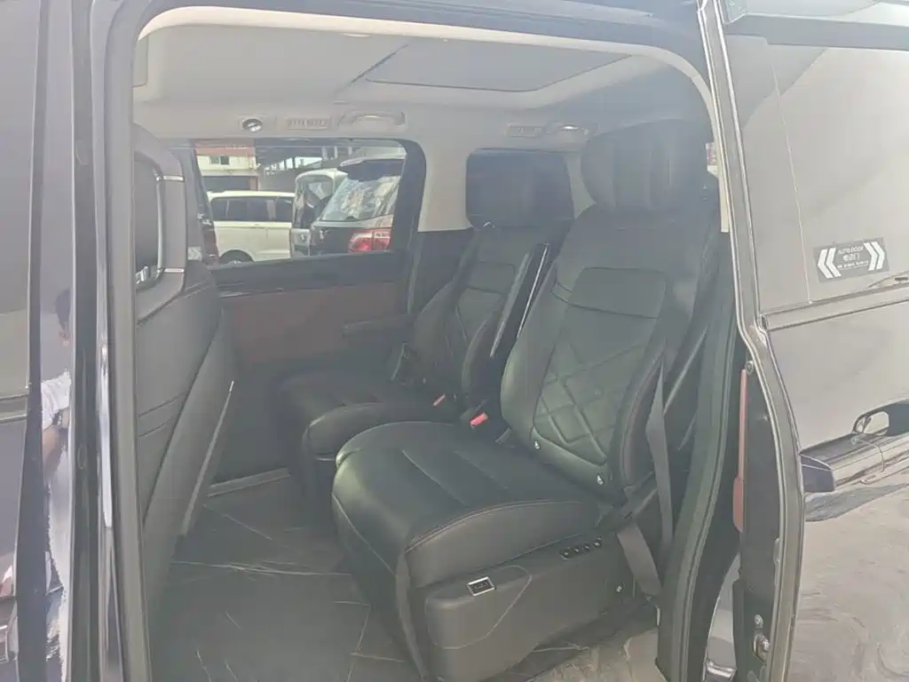 GAC Trumpchi E8 PHEV 2024 — фото 17