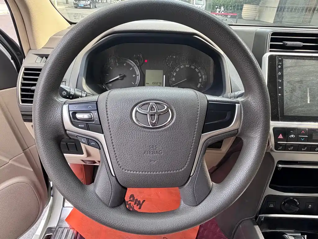 Toyota Prado 2018 — фото 11