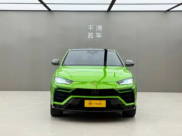 Lamborghini Urus 2022