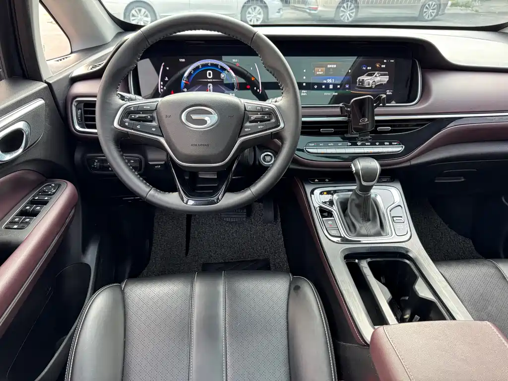 GAC Motor Trumpchi M6 2022 — фото 19