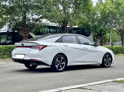 Hyundai Elantra 2021