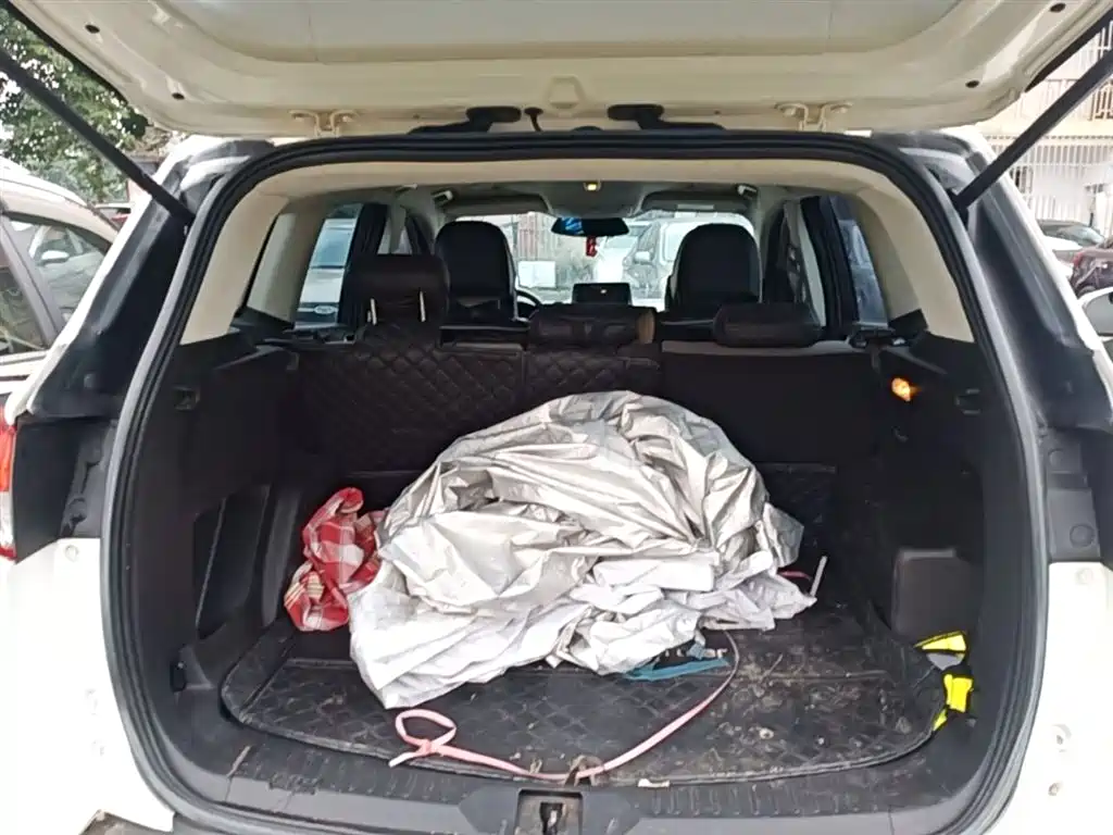 Ford Kuga 2015 — фото 19