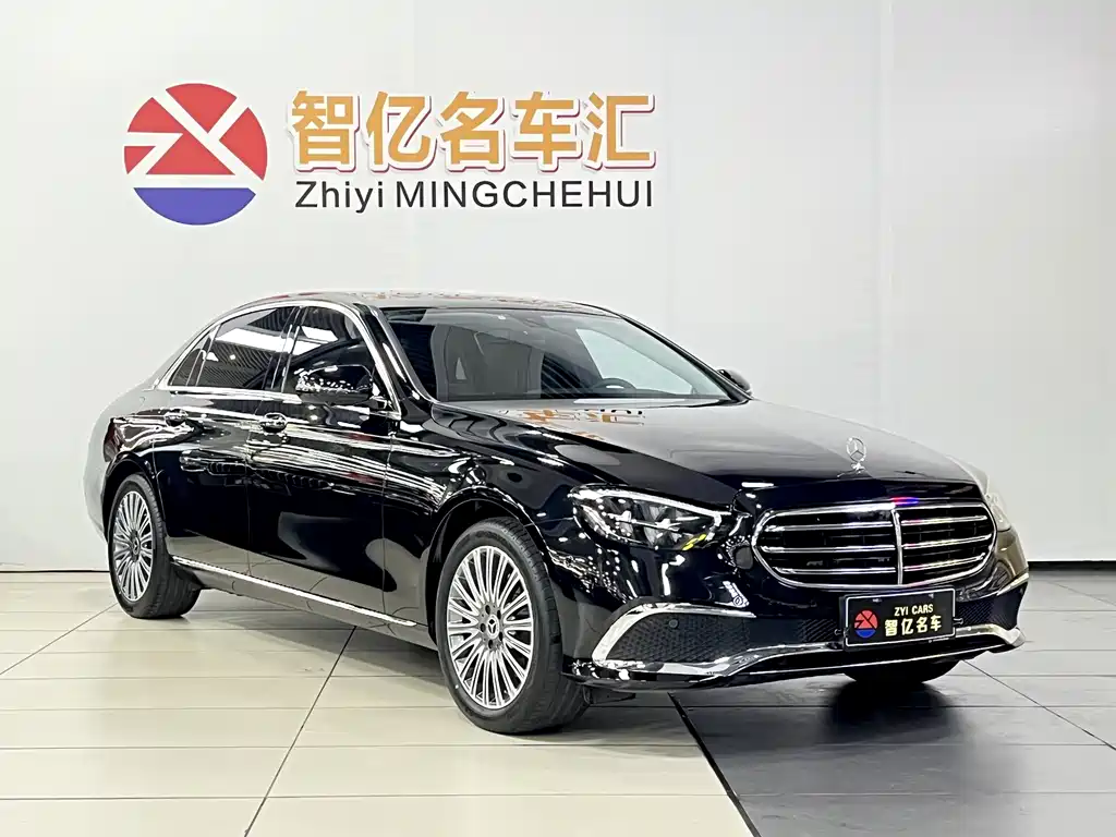 Mercedes-Benz E-Class 2022 — фото 13
