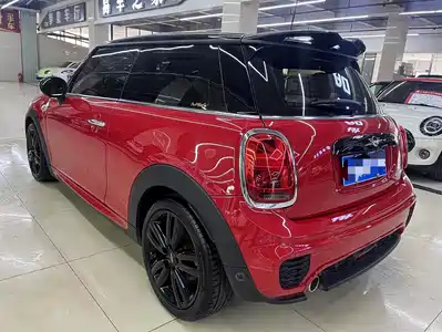 MINI MINI 2018