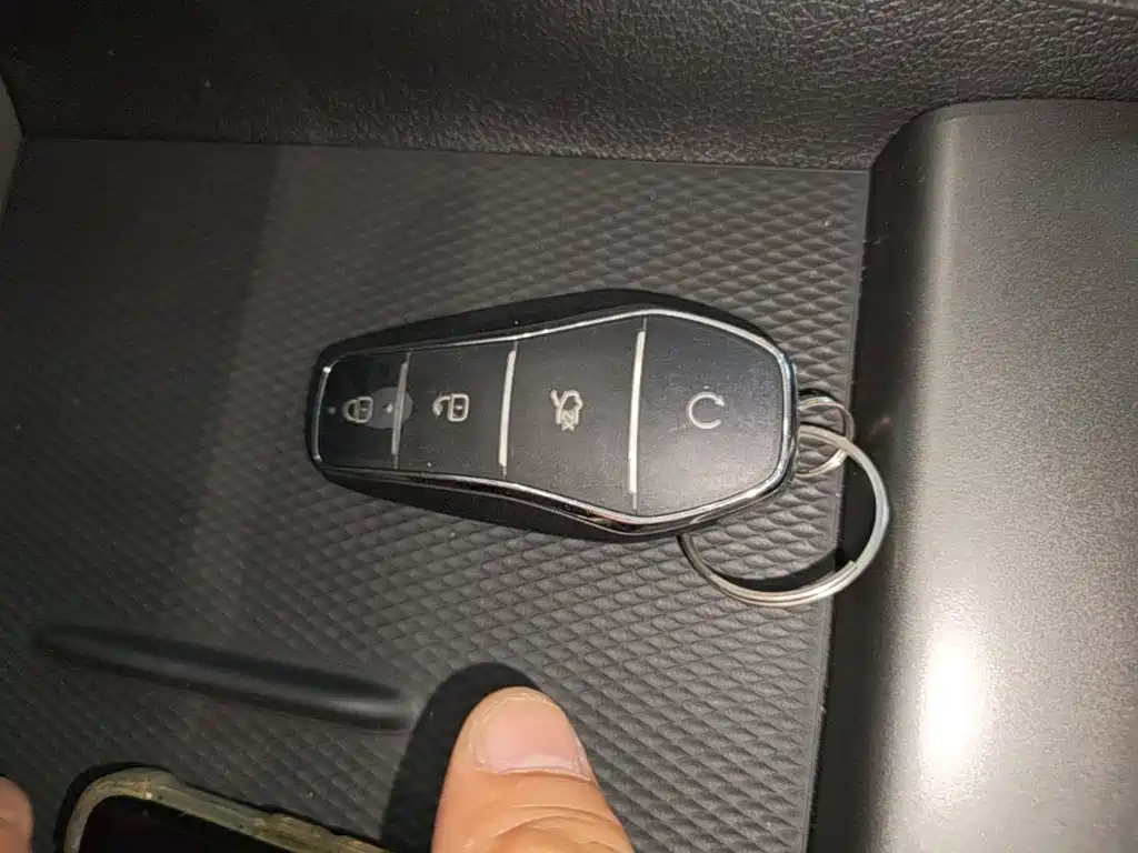 BYD Seal 05 DM-i 2026 — фото 9