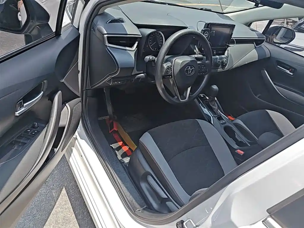 Toyota Corolla 2021 — фото 16