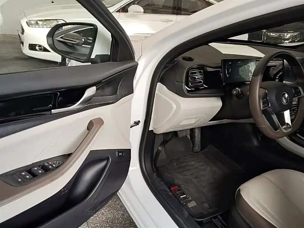 BYD Qin PLUS 2025 — фото 16