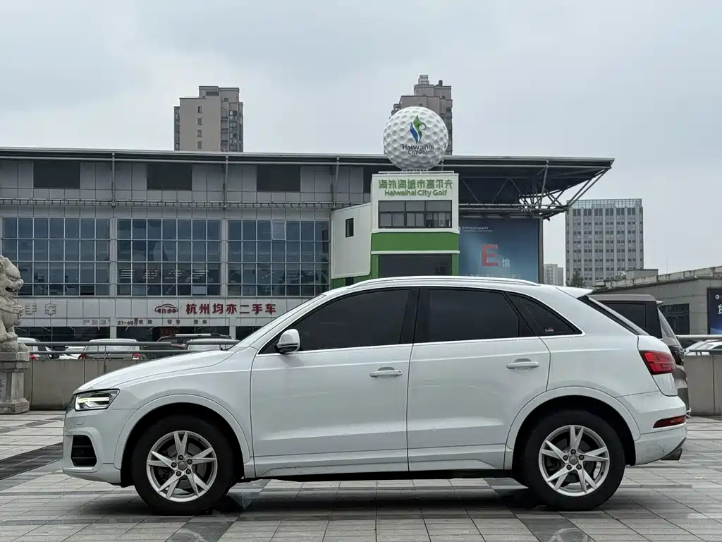 Audi Q3 2017 — фото 7