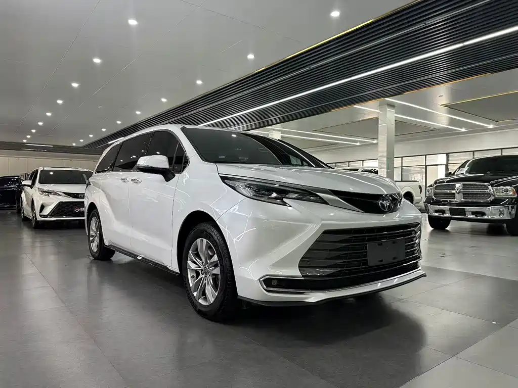Toyota Sienna 2022