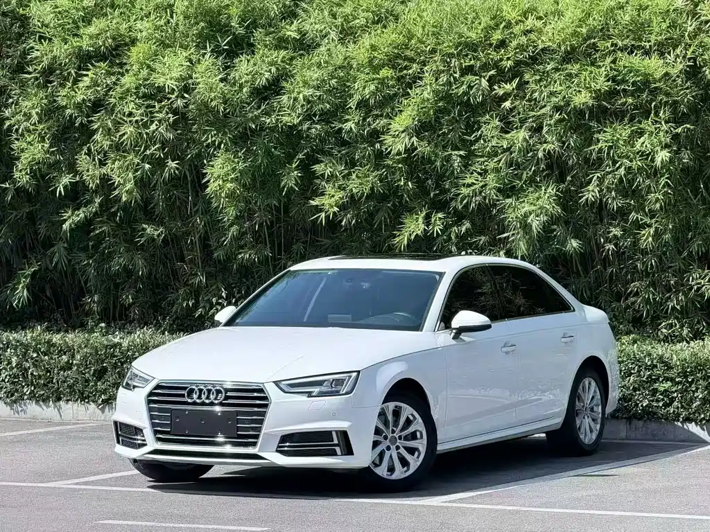 Audi A4L 2020