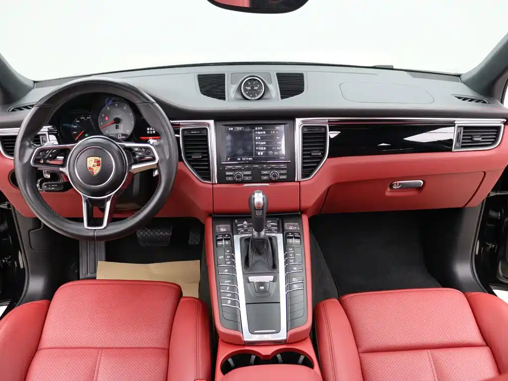 Porsche Macan 2015 — фото 15