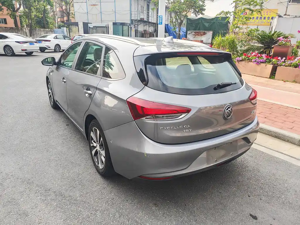 Buick Excelle 2018 — фото 13