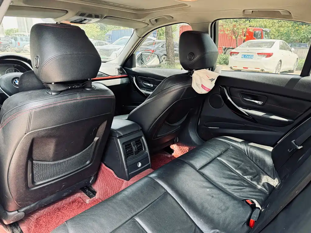 BMW 3 Series 2013 — фото 24