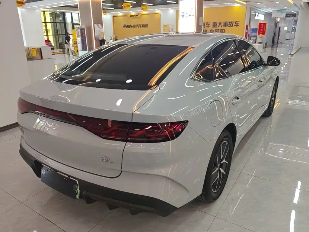 BYD Qin L 2025 — фото 7