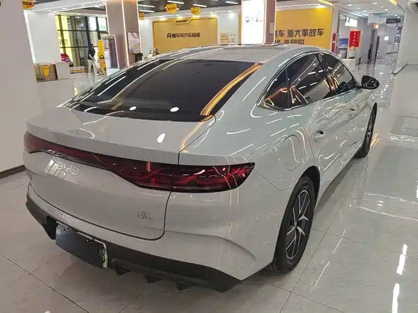 BYD Qin L 2025