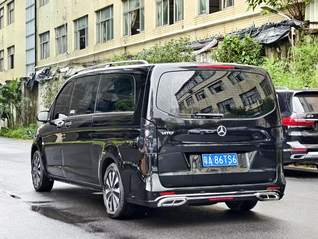 Mercedes-Benz Vito 2022 — фото 7
