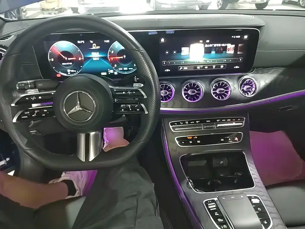 Mercedes-Benz E-Class 2021 — фото 10