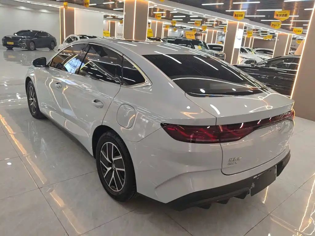 BYD Qin L 2025 — фото 5