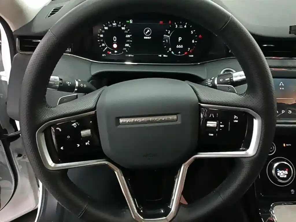 Land Rover Evoque 2022 — фото 11