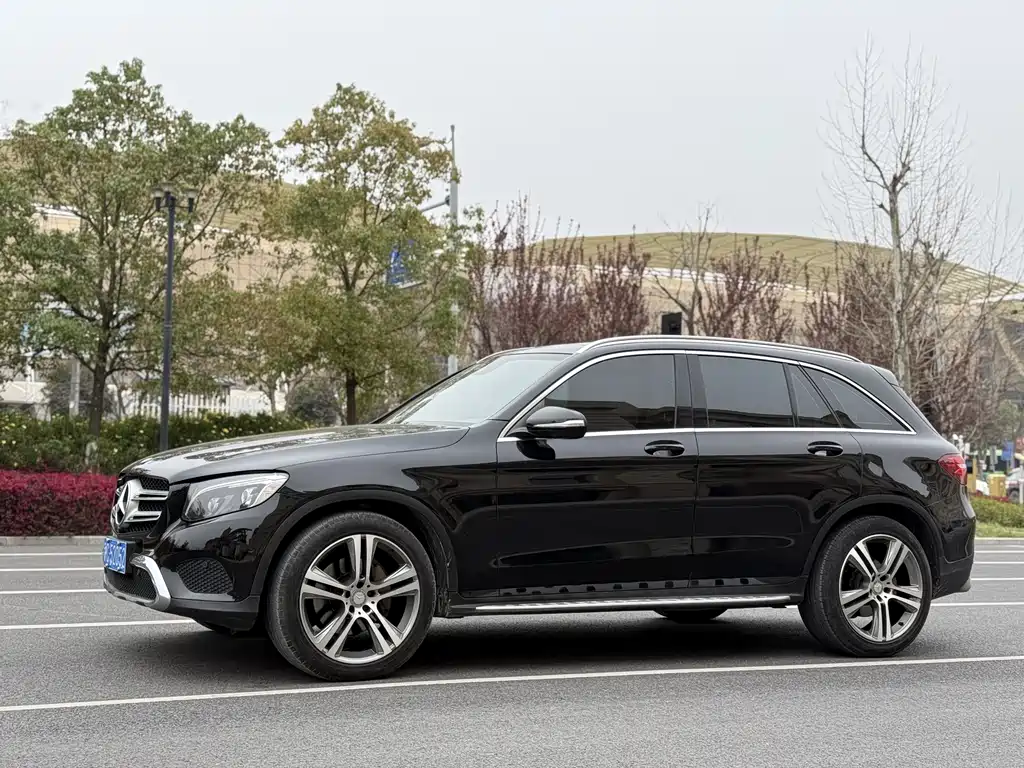 Mercedes-Benz GLC 2016 — фото 1