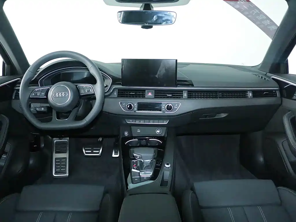 Audi A4L 2025