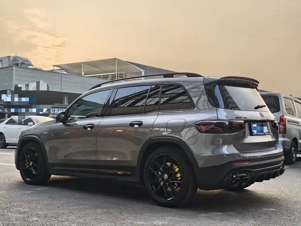 Mercedes-Benz GLB AMG 2021 — фото 34