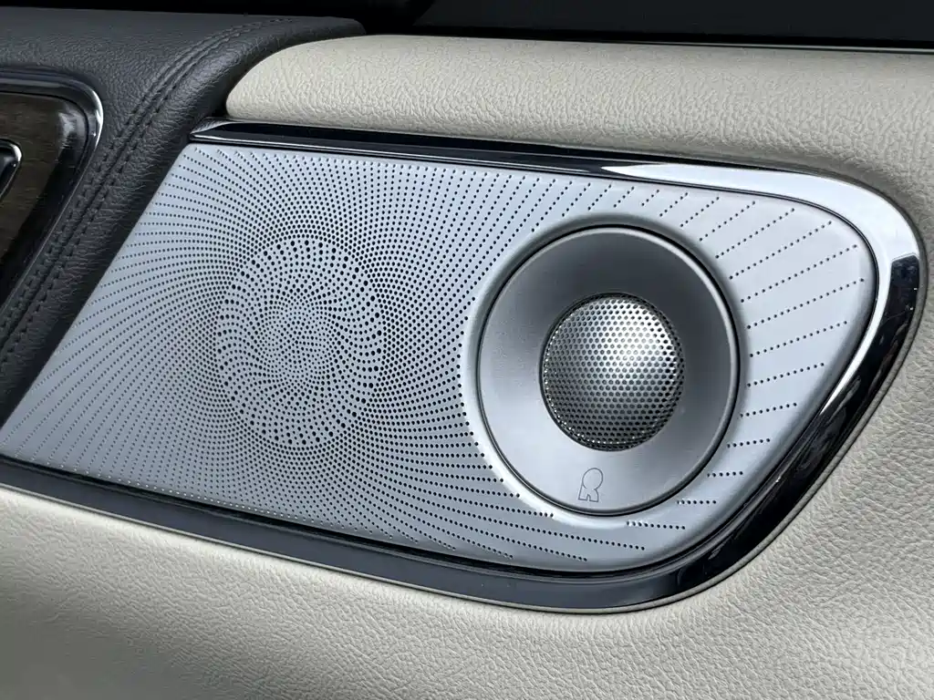 Lincoln Continental 2018 — фото 14